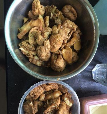 五花肉蒸油豆腐怎么做？步骤和技巧有哪些？  第1张