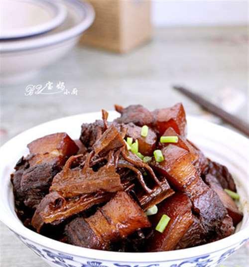 五花肉蒸干笋丝的做法是什么？如何蒸制才更入味？  第3张