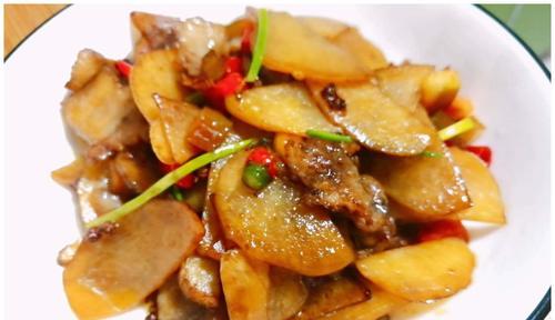 五花肉土豆香锅怎么做？步骤和技巧有哪些？  第2张