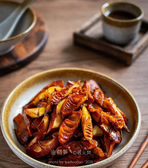 五花肉烧野竹笋怎么做？步骤和技巧有哪些？