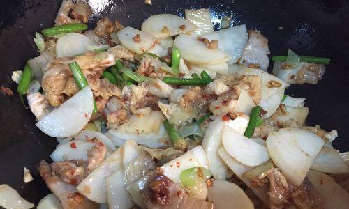 五花肉烧大白菜怎么做？步骤和技巧有哪些？  第2张