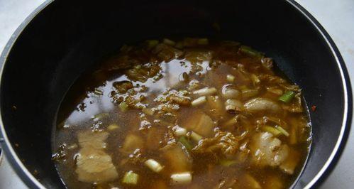 五花肉泡菜汤怎么做？有哪些步骤和技巧？  第2张