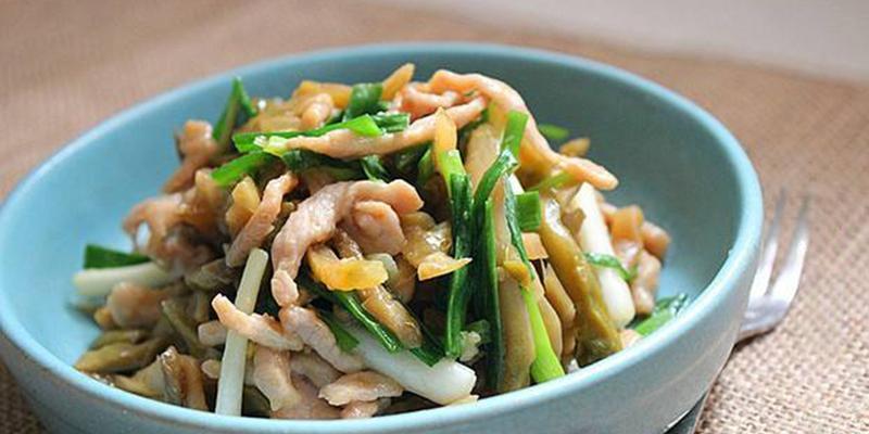 五花肉焖榨菜怎么做？步骤和技巧有哪些？  第3张
