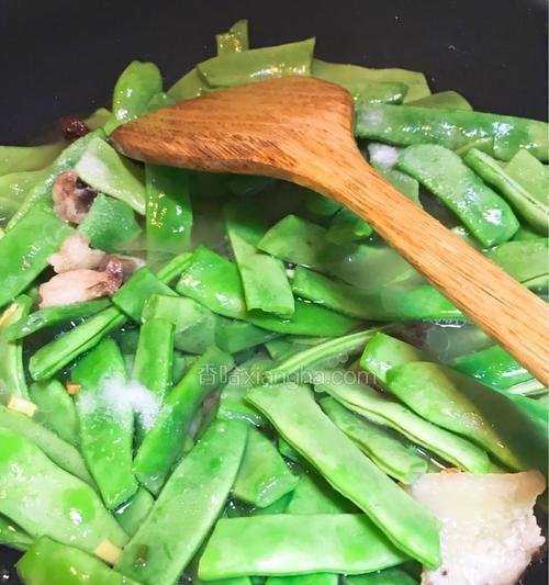 五花肉焖扁豆怎么做？步骤和技巧有哪些？  第2张