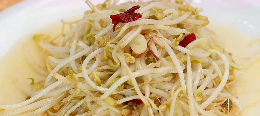 五花肉卷绿豆芽怎么做？步骤和技巧有哪些？