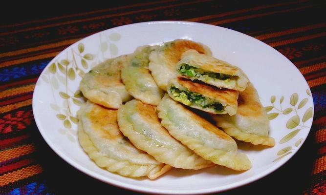 五花肉韭菜盒子怎么做？步骤和技巧有哪些？