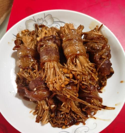 五花肉金针菇卷怎么做？步骤和技巧有哪些？  第3张