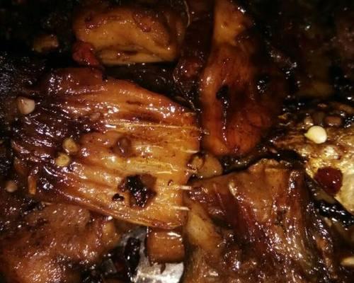 五花肉红烧咸鱼怎么做？步骤和技巧有哪些？  第2张