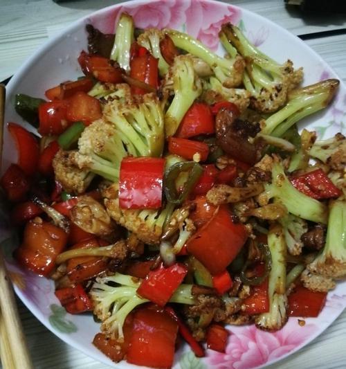五花肉干煸菜花怎么做？步骤和技巧是什么？