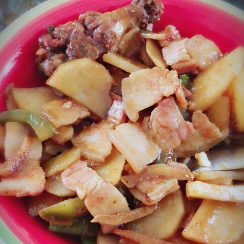 五花肉炖土豆电压力锅版怎么做？步骤和技巧是什么？
