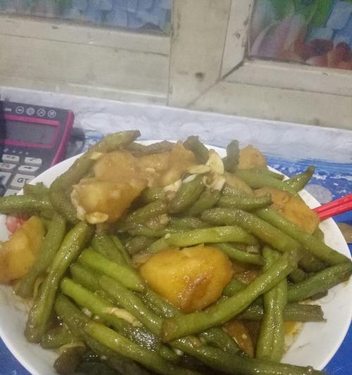 五花肉炖豆角土豆怎么做？步骤和技巧有哪些？  第3张