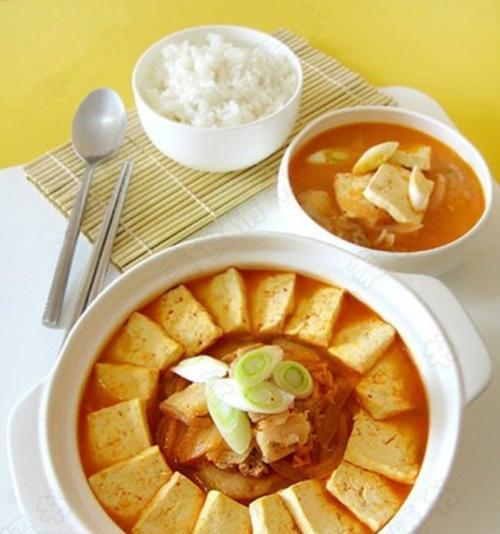 五花肉炖豆腐怎么做？步骤和技巧有哪些？  第2张