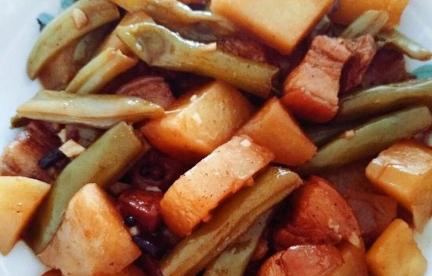 五花肉豆角丝怎么做？详细步骤和技巧是什么？