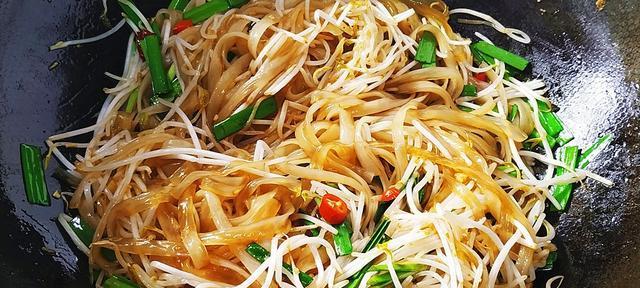 白菜豆芽豆皮拌胡萝卜怎么做？步骤和技巧有哪些？  第3张