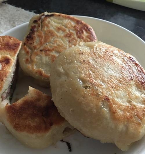 猪肉洋葱馅饼怎么做？步骤和技巧有哪些？  第2张