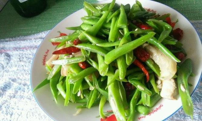 蒜酥墨鱼四季豆怎么做？步骤和技巧有哪些？