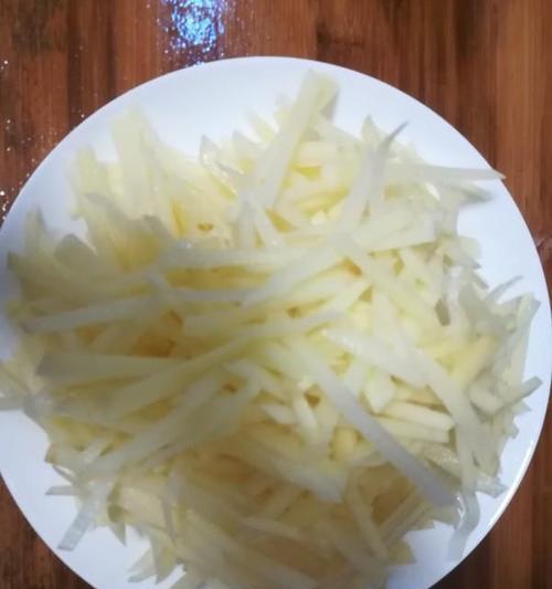 土豆丝切法的做法是什么？如何切出完美的土豆丝？
