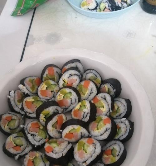 如何在家轻松制作寿司？寿司做法有哪些常见问题？