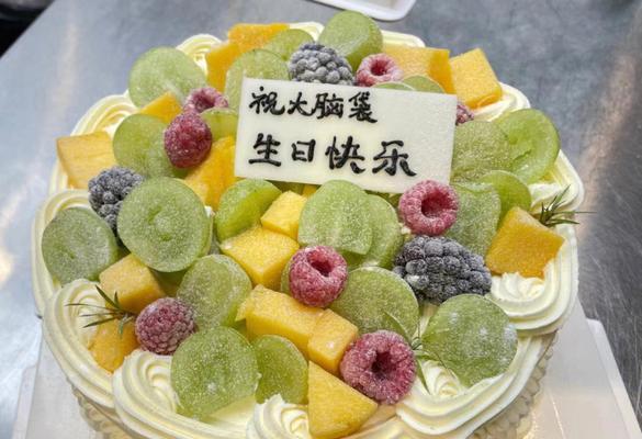 彩色水果奶油蛋糕怎么做？有哪些步骤和技巧？