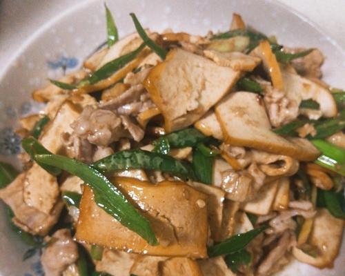 瘦肉炒豆腐怎么做？步骤和技巧有哪些？  第3张