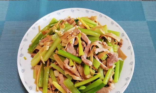 肉丝熏干芹菜怎么做？步骤和技巧有哪些？  第2张