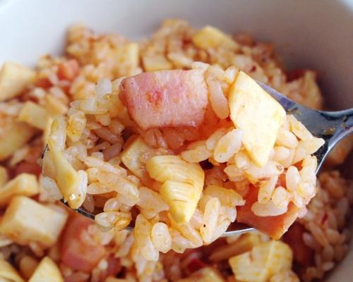 土豆培根炒饭怎么做？步骤详解和常见问题解答？