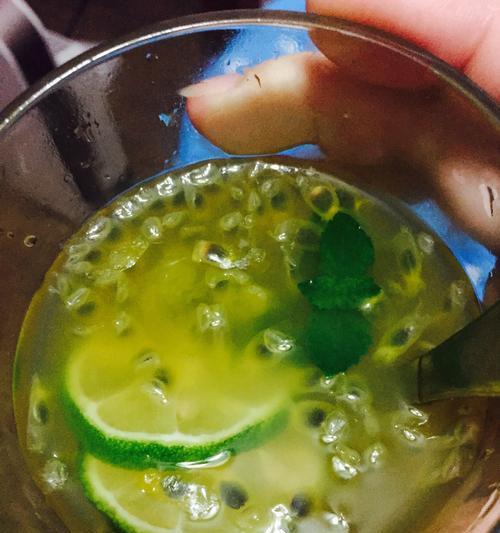 百香果蔓越莓饮怎么做？详细步骤和常见问题解答？  第2张