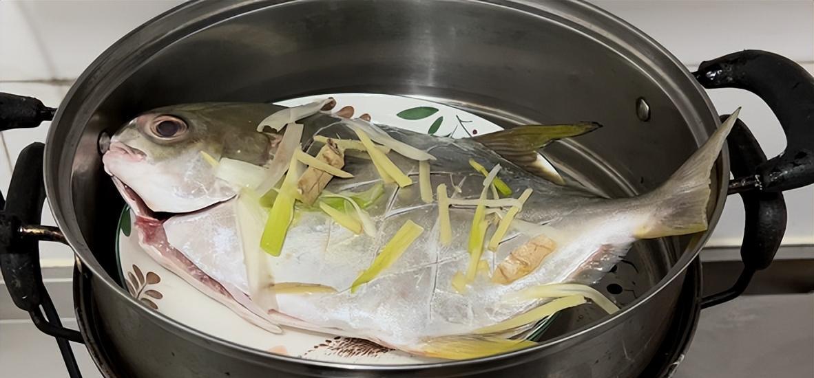 蒸黄鲳鱼的做法是什么？步骤详解及常见问题解答？  第2张