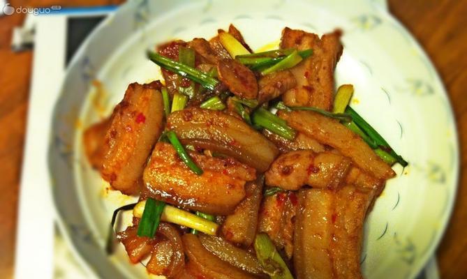 苕皮回锅肉怎么做？详细步骤和技巧有哪些？
