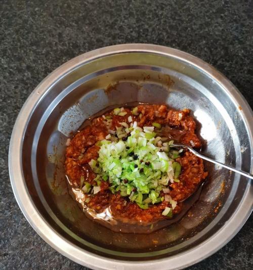 猪肉白菜馅怎么做？有哪些技巧和常见问题解答？  第2张