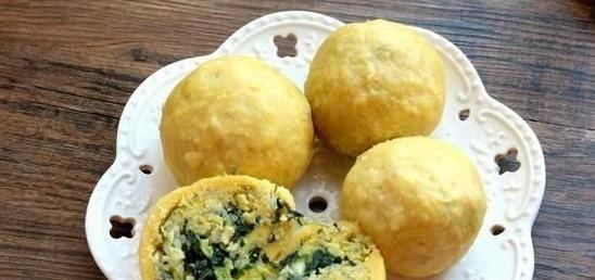 菠菜鸡蛋玉米面卷怎么做？步骤和技巧有哪些？  第3张