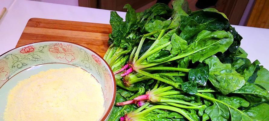 菠菜鸡蛋玉米面卷怎么做？步骤和技巧有哪些？  第2张