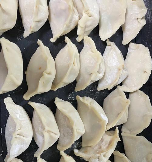 圆饺子怎么做？详细步骤和技巧是什么？