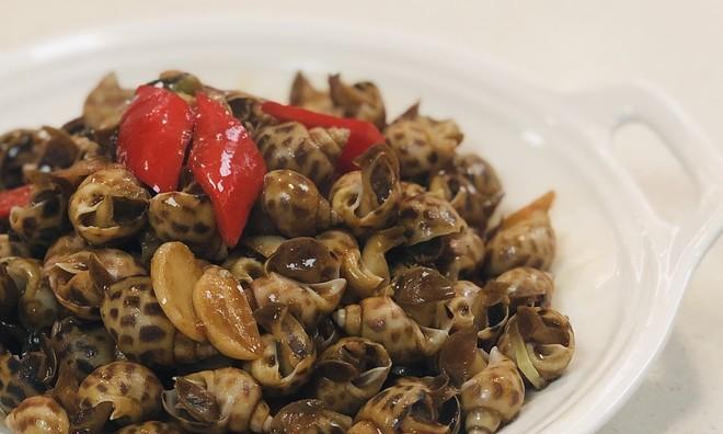 紫苏炒沙蚬，清爽美味解暑佳品（一道夏日必备的佳肴）