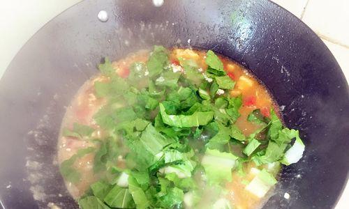 美味土豆疙瘩汤的制作（一口暖心的家常味道）