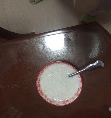 紫薯银耳西米露的家庭制作方法（寒冷天气里的温暖美食）