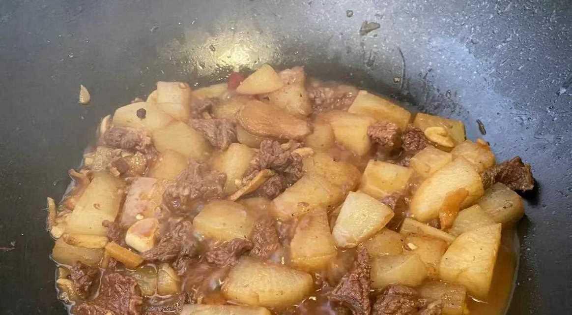 清爽瘦身，青瓜椒炒瘦肉食谱大公开（清热解毒、健康低脂）