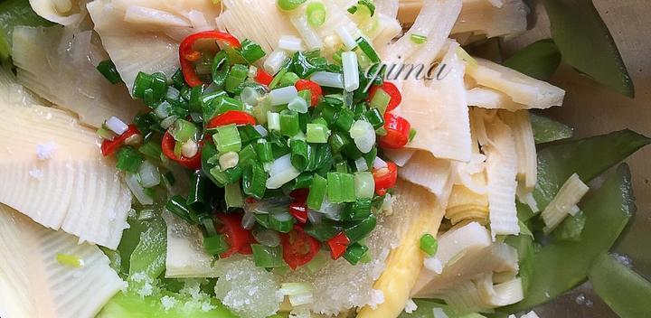 莴苣笋怎么做才好吃？简单易学的莴苣笋食谱推荐？  第2张