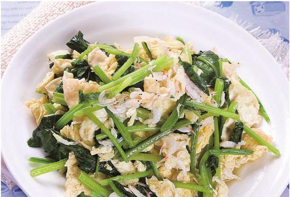学会做一份美味营养的菠菜虾皮蛋花汤（健康饮食的必备选择）