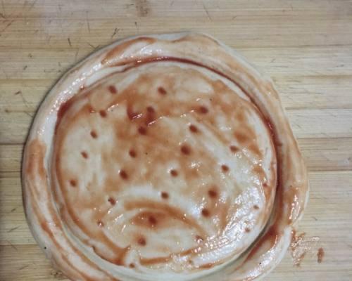 猪油牛肉披萨饼怎么做？在家制作的步骤和技巧是什么？  第3张