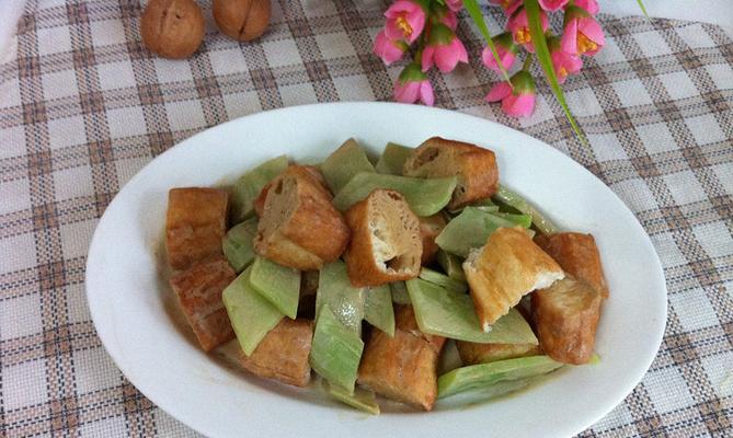 莴笋烧豆腐怎么做？步骤和技巧有哪些？  第3张