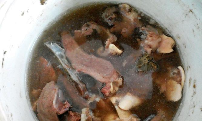 猪心瘦肉汤怎么做才美味？有哪些步骤和技巧？  第3张