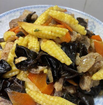 玉米炒肉怎么做才好吃？步骤和技巧是什么？  第2张