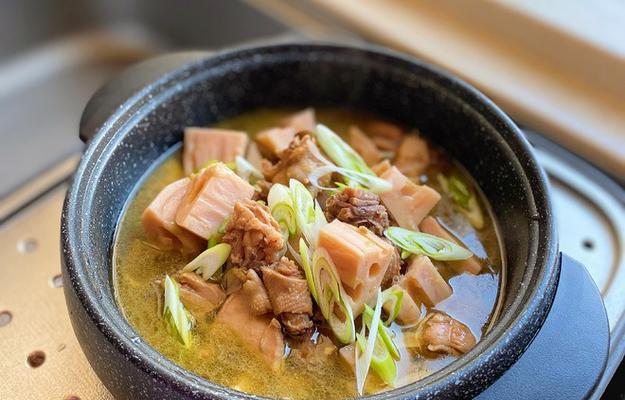 美食分享（一锅香浓鲜美）