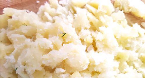 土豆泥豆沙丸子怎么做？步骤和技巧有哪些？  第2张