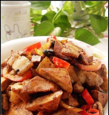 白萝卜小炒肉怎么做？有哪些步骤和技巧？  第3张