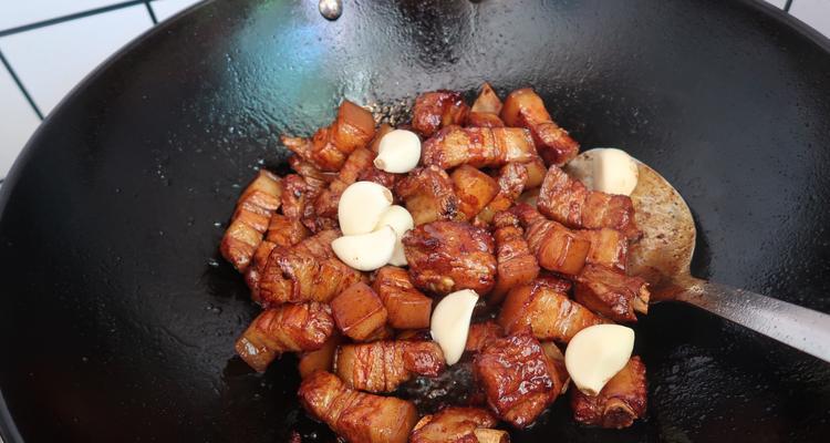 这红烧肉的做法是什么？如何做出地道的红烧肉？  第2张