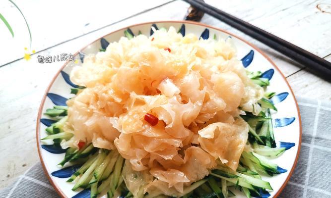 清凉夏日，青瓜凉拌银耳（做法简单）