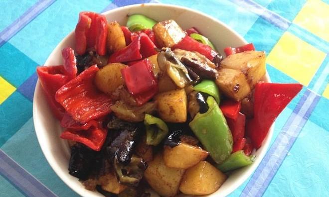 彩椒炒茄子怎么做？步骤和技巧有哪些？  第2张