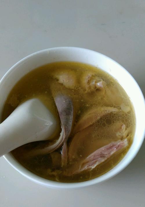 猪肚鸡汤的做法是什么？如何在家轻松制作美味的猪肚鸡汤？  第2张